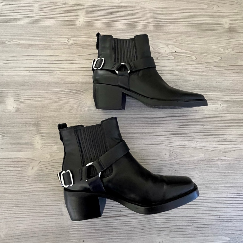 FINAL SALE-SAM EDELMAN- Bellamie Bootie- Size 7M - Picture 5 of 13